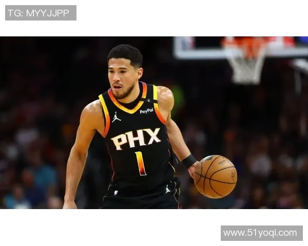 复出找找状态！布克12投5中&三分7中1&罚球11中10 砍下21分9助