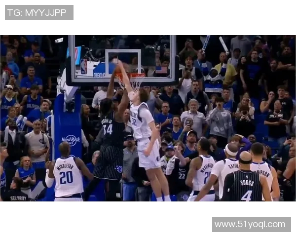 准绝杀！魔术逆转独行侠，一战看清三事实，克莱7记三分达里程碑